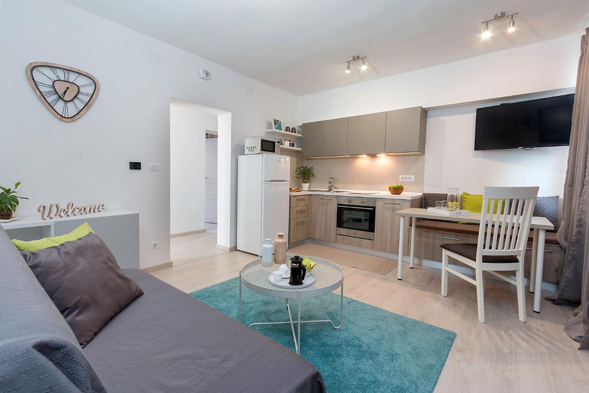 Sunsplash Apartments Пула Екстер'єр фото