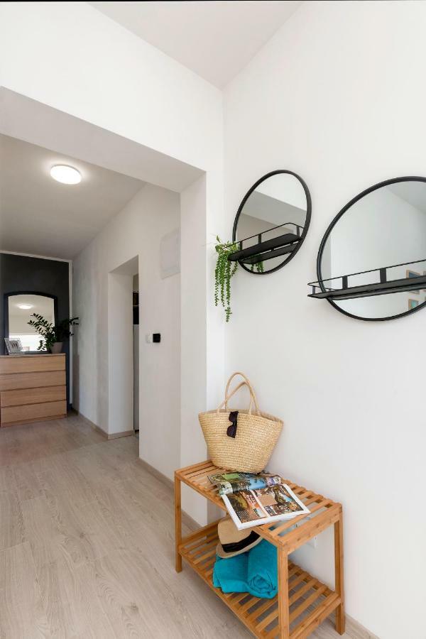 Sunsplash Apartments Пула Екстер'єр фото